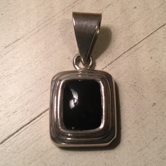 Silpada sterling/black onyx pendant